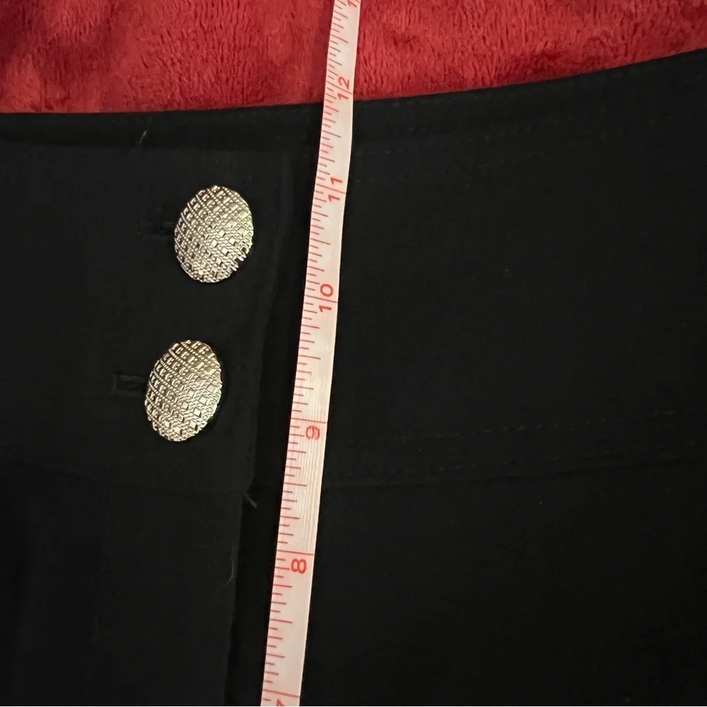 Chico's Black Style Navy Capris with Gold Buttons